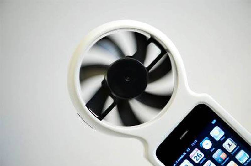 martes pedazo Pirata ECO GADGET: iFan, el cargador eólico para iPhone - VeoVerde