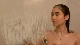 En la ducha: Así anunció la fecha de su nuevo single Paloma Mami