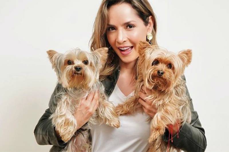 Carmen Villalobos ama a sus perros.