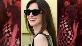 “Y sin vestirse vulgar” Anne Hathaway da clases de baile y fans aplauden su sencillez y gran estilo