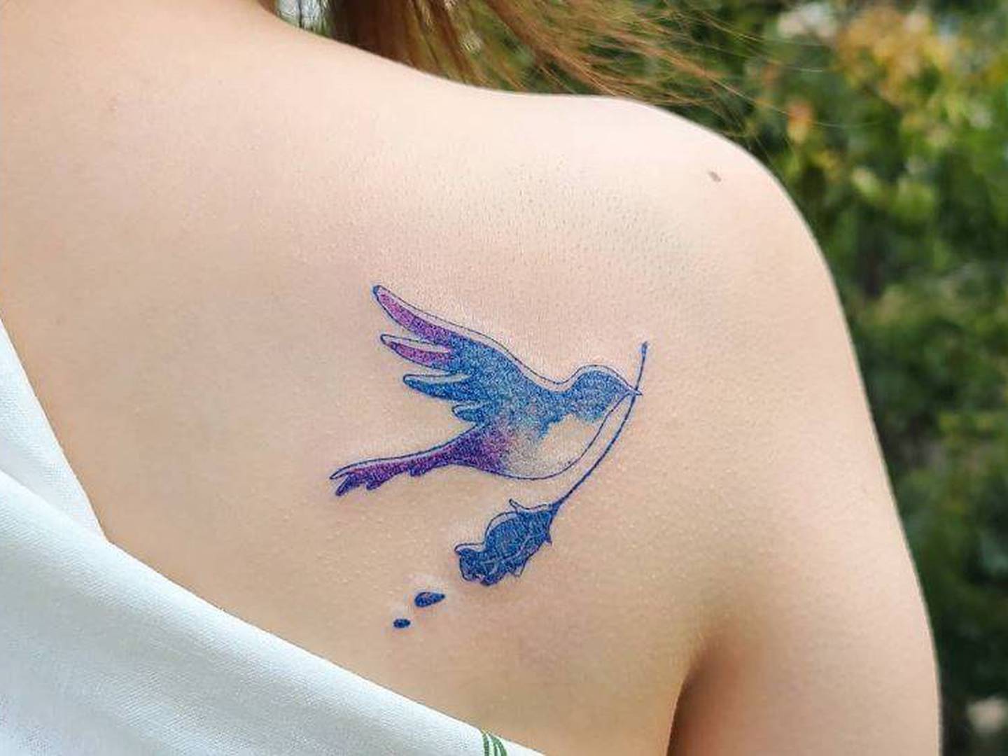 Tatuajes de aves para mujeres que aman y defienden su libertad
