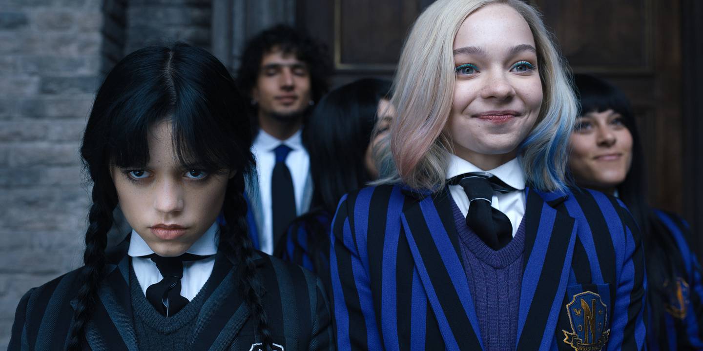 La edad real de los actores de ‘Merlina’: una de las estudiantes de Nevermore tiene casi 30