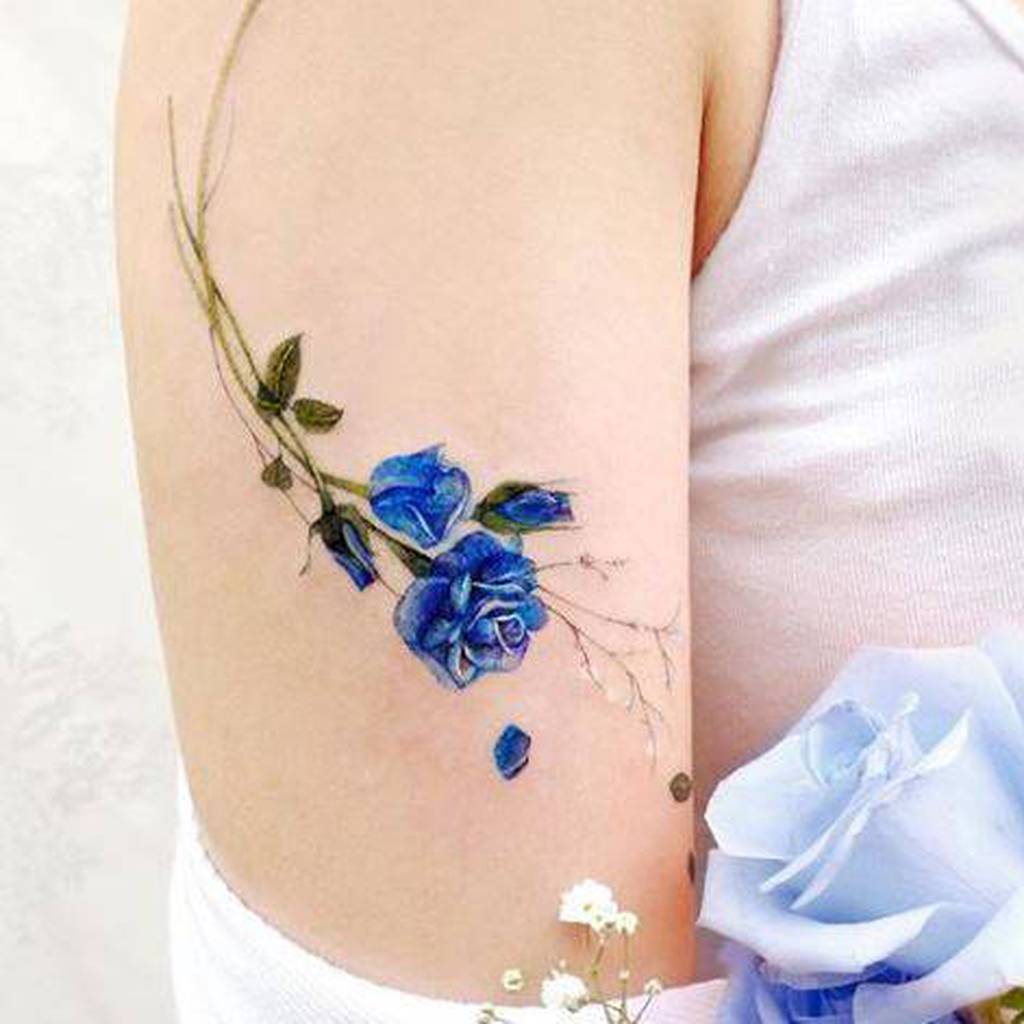 Tatuajes de rosas para mujeres fuertes y apasionadas