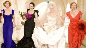 14 años después, Carrie Bradshaw recupera su vestido de novia: más guapa que nunca