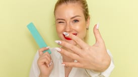 ¿Adiós manicura en acrílico? Las uñas soft gel son la nueva alternativa y con mayores beneficios