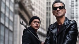 “Nadie lo topa”: Aparece Dave Gahan, vocalista de Depeche Mode, en CDMX pero pasa desapercibido
