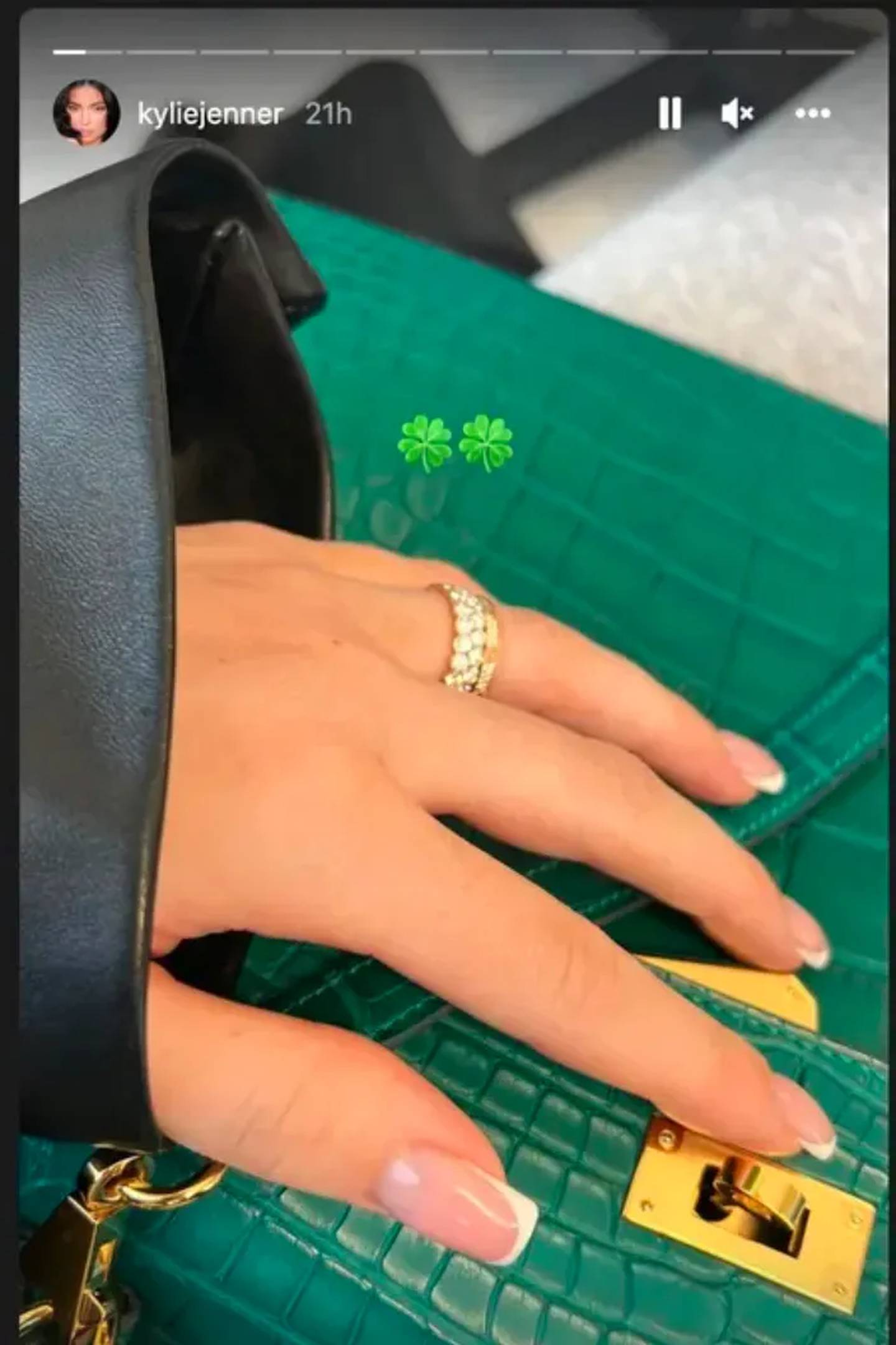 El presunto anillo de compromiso de Kylie Jenner