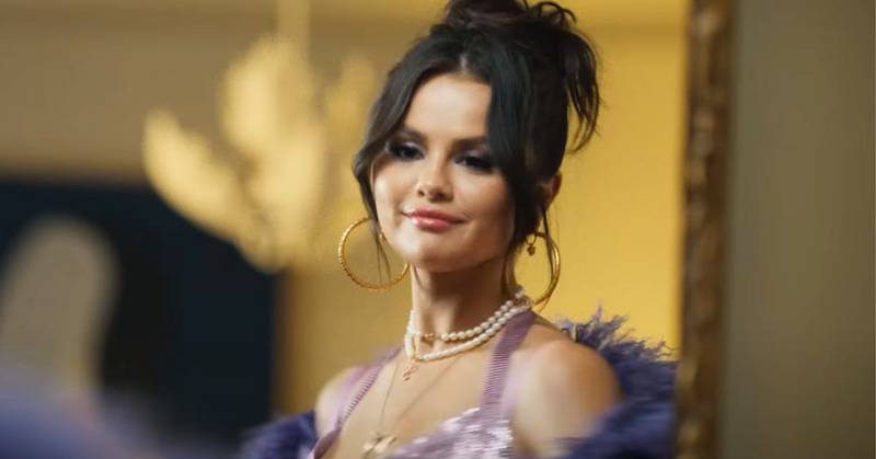 ‘Single Soon’ de Selena Gomez, no solo arrasó en las plataformas de música, también en TikTok gracias a su maquillaje ‘glam’.