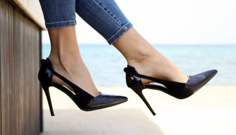 5 tips llevar zapatos de tacón con un atuendo casual