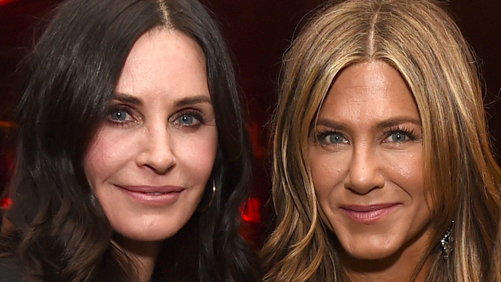 Jennifer Aniston y Courtney Cox posan juntas sin maquillaje y prueban que los años no pasan por ellas – Nueva Mujer Jennifer Aniston y Courtney Cox posan juntas sin maquillaje y prueban que los años no pasan por ellas – Nueva Mujer