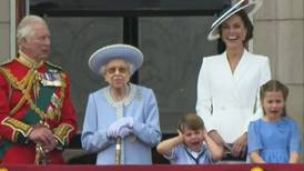 Camila y los niños se robaron miradas: Así fue el encuentro de cuatro generaciones en el balcón de Buckingham