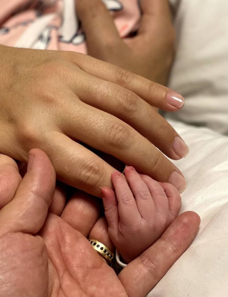 Michelle Yankelevich y Gabriel Peralta se convirtieron en padres por primera vez
