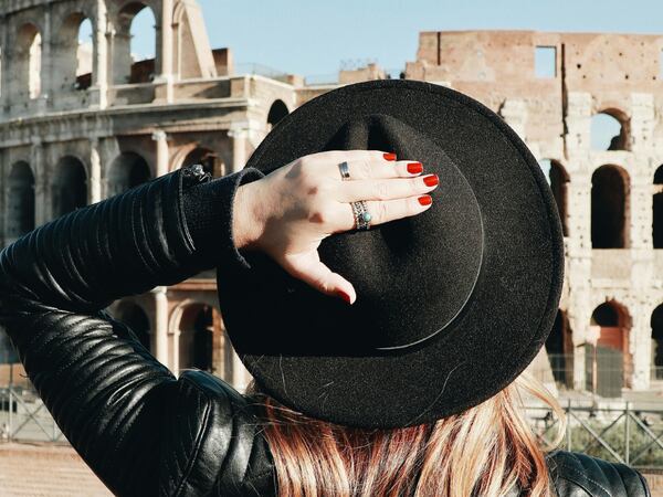 ¡Adiós uñas francesas! La manicura italiana arrasará por ser ‘diferente’: son elegantes y llamativas