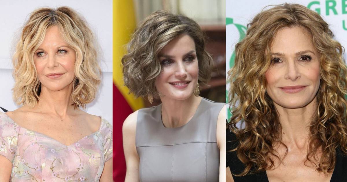 Cortes de cabello rizado para mujeres de 50 años, estilos elegantes
