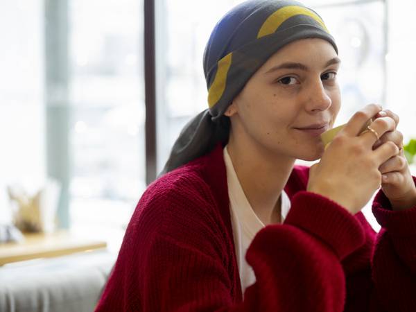 Tras la quimioterapia: los cuidados esenciales que deben priorizar las mujeres para su recuperación