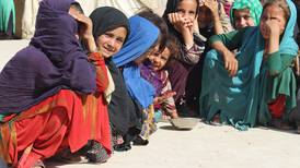 Afganistán: La agonía de las familias que venden a sus hijas para poder comer
