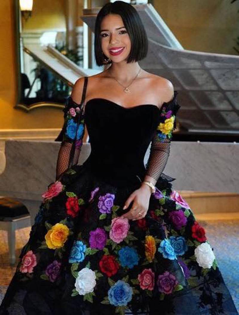 Todos los vestidos mexicanos Ángela Aguilar ha para su país