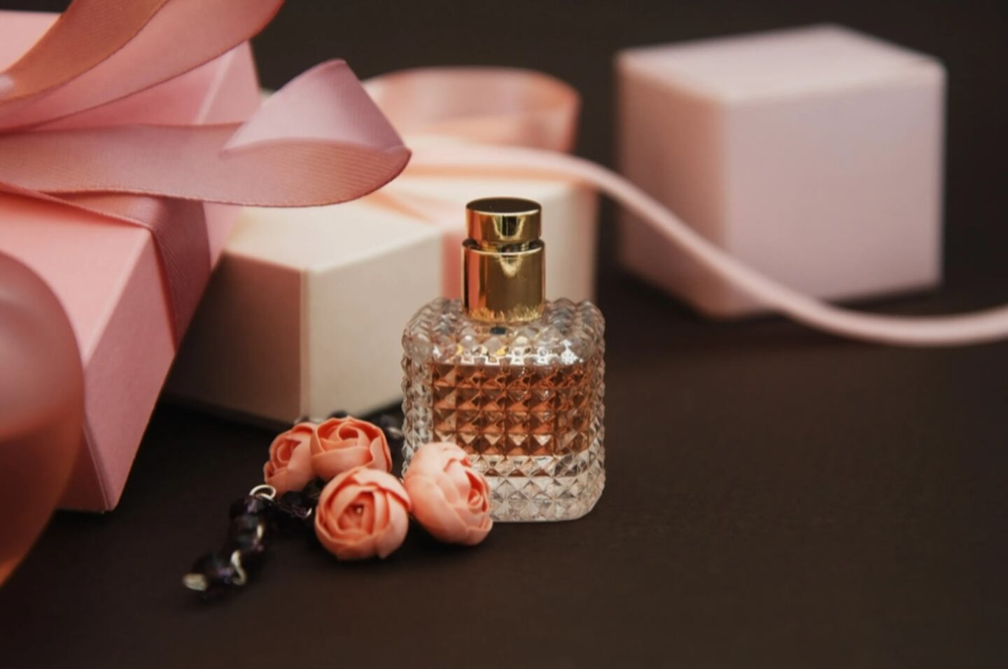 Perfumes: 3 dicas cruciais para escolher a opção marcante e ideal para você