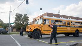 Aumentan a 14 niños y un adulto muerto en un tiroteo en una escuela de Texas, en Estados Unidos