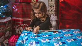 La regla a seguir con los regalos de los hijos en Navidad: mantiene la ilusión con límites
