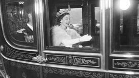 Estas son algunas de las polémicas más sonadas que rondaron a la Reina Isabel II durante su mandato