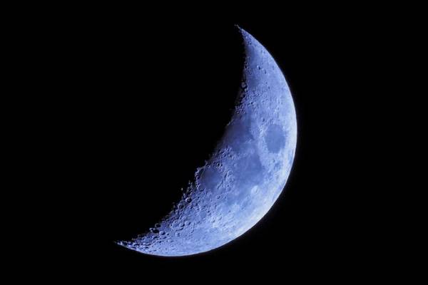 La Luna  activa a 3 signos que tendrán un golpe de suerte en el trabajo el 1, 2 y 3 de abril