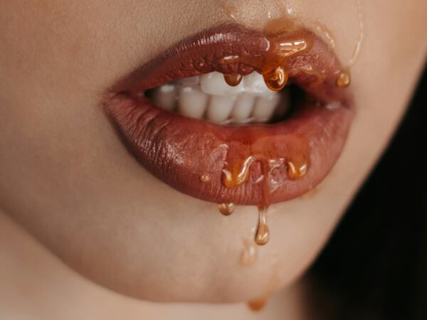 Curvy Lips: la tendencia de 2024 para dar volumen a los labios de forma natural