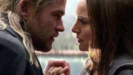 Thor confesó que dejó de comer carne para besar a la actriz vegana Natalie Portman