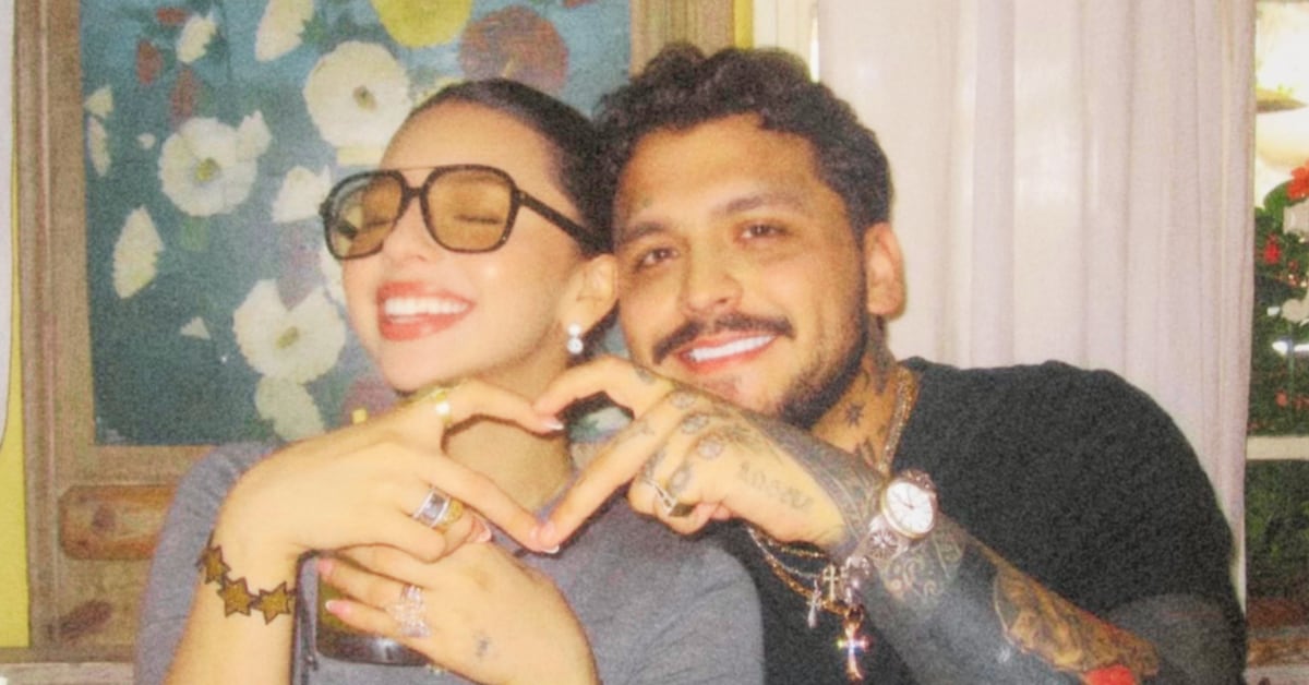 ¿Exhibió a Ángela? La atrevida foto que Christian Nodal publicó de su esposa y enloqueció a las redes