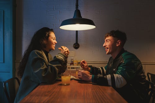 ¿Verse mejor tras una ruptura es un mito? La ciencia explica el famoso “glow-up”