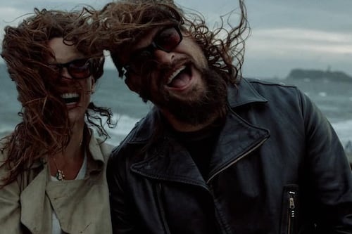 Jason Momoa habló por primera vez de Adria Arjona y despertó suspiros: hasta le llamó “mi chica”