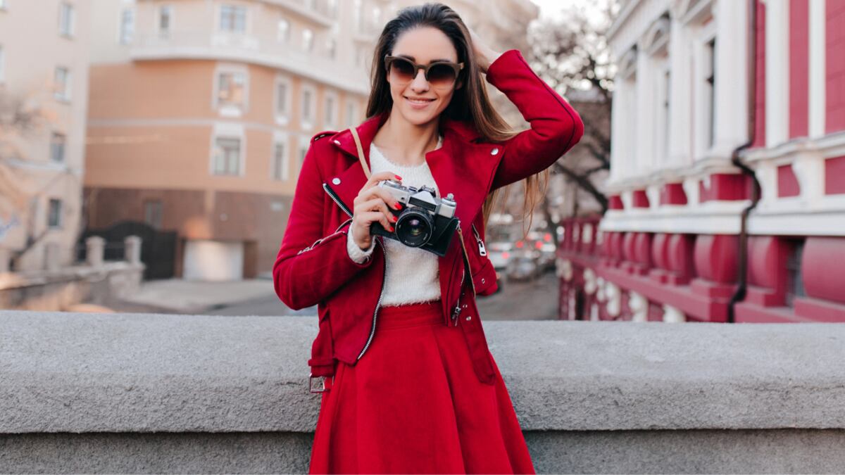 Estos son los colores de ropa que prometen hacerte sentir atractiva y empoderada.
