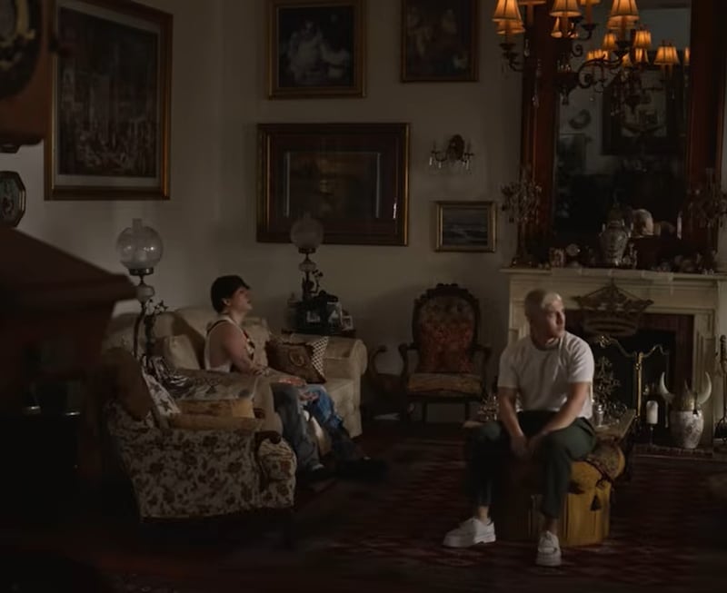 "Ojitos Verdes" videoclip