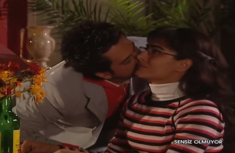 Escenas de la versión turca de 'Betty, la fea'