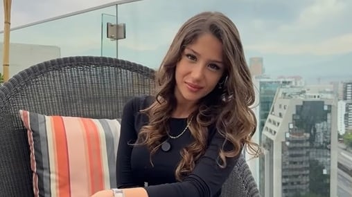 La hija de Pamela Díaz y Manuel Neira desmintió haber terminado su relación sentimental con el hijo del vocalista del grupo "Noche de Brujas".