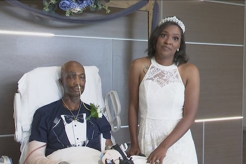 Aún así dio el “sí”: La razón por la que este hombre tuvo que celebrar su boda en el hospital