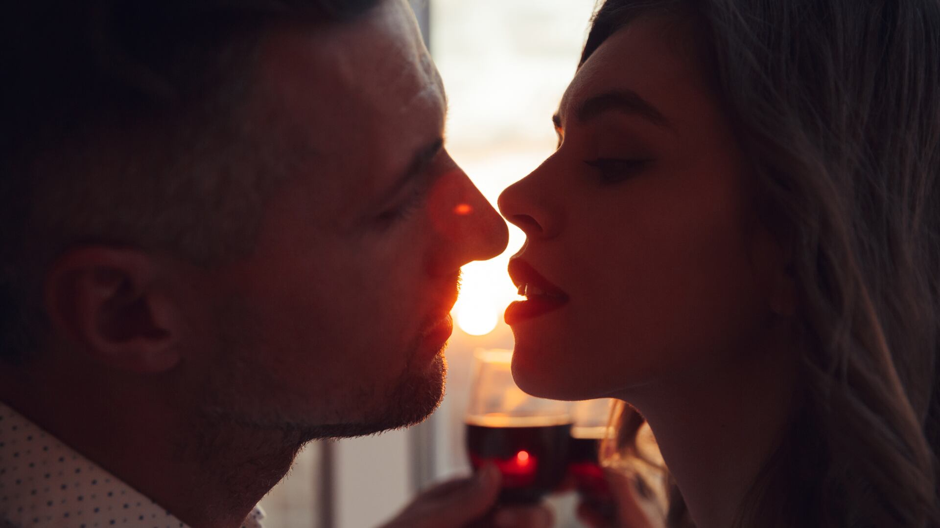 Seduce por el olfato a tu chico al activar las feromonas.