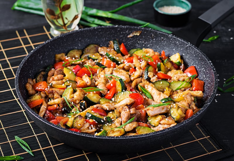 Pollo con verduras