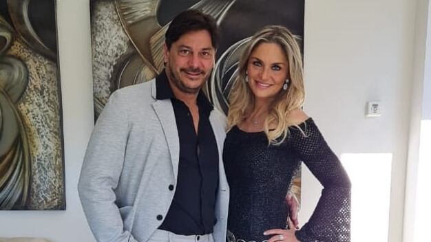 El marido de la numeróloga estuvo presente en el lanzamiento del libro de su esposa "El camino de tus números".