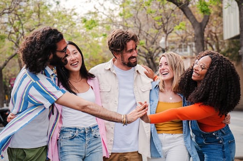 La receta de Harvard para una vida larga, sana y feliz: amor, amistad y conexión