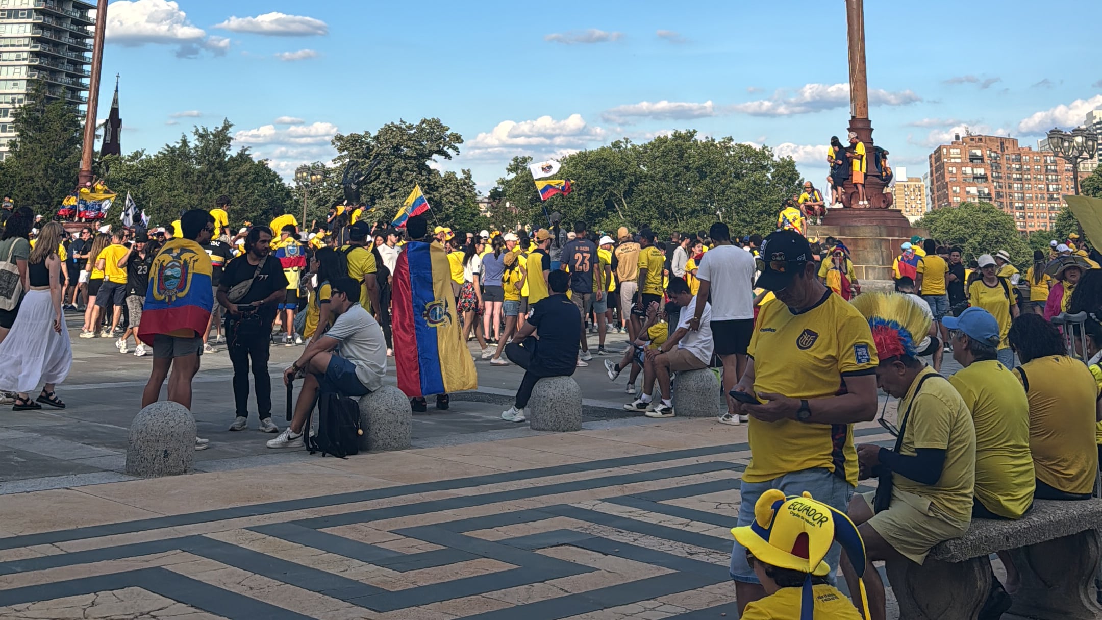 Filadelfia se rindió ante la Tricolor: miles de ecuatorianos convirtieron las escaleras de Rocky en una fiesta inolvidable