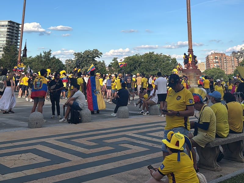 Filadelfia se rindió ante la Tricolor: miles de ecuatorianos convirtieron las escaleras de Rocky en una fiesta inolvidable