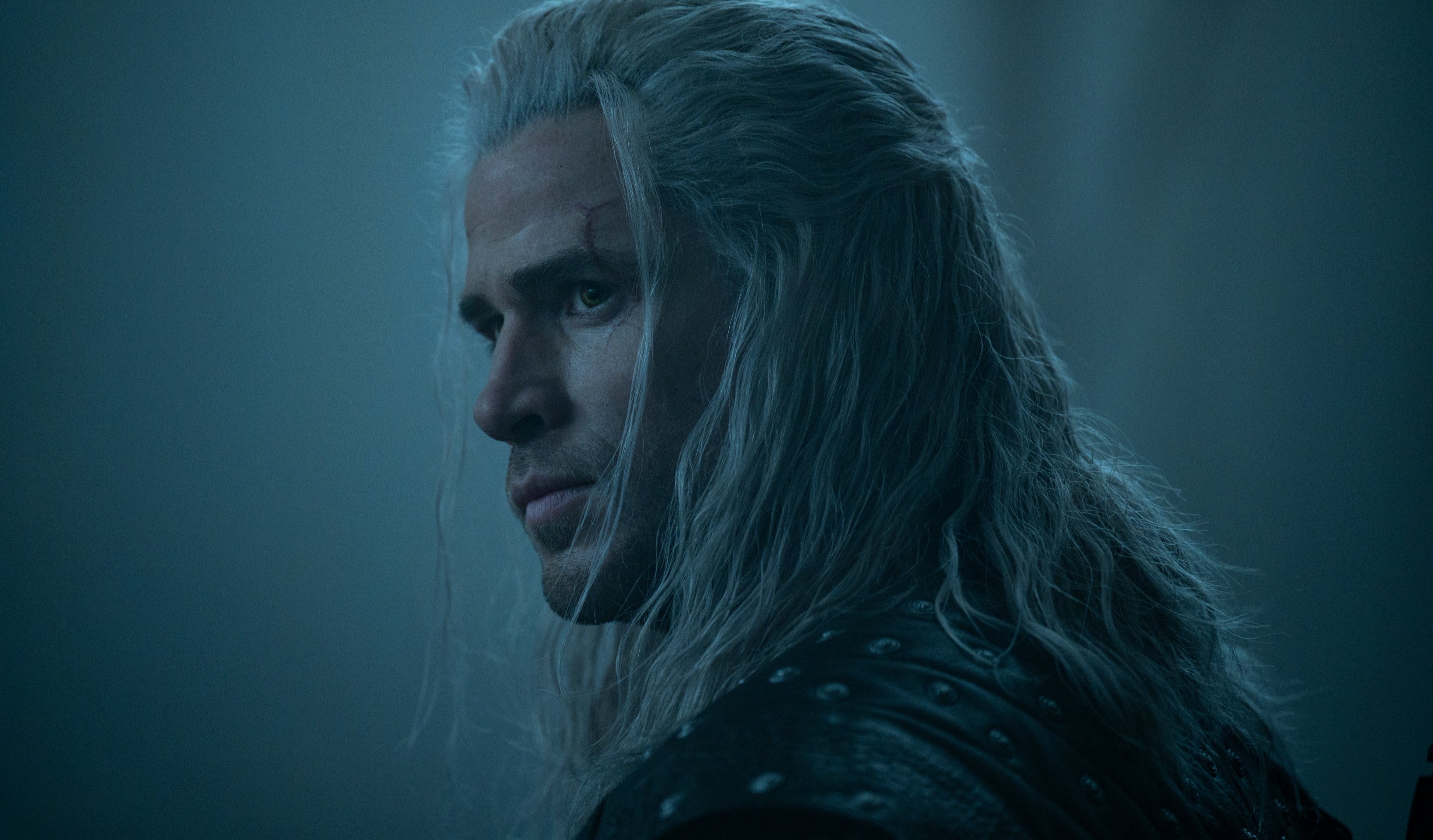 Liam Hemsworth deja sin palabras con su evolución física y mental para The Witcher