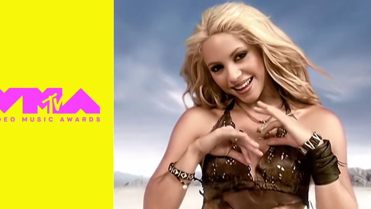 Tras 17 años de ausencia, Shakira vuelve a subirse al escenario de los VMA’s.