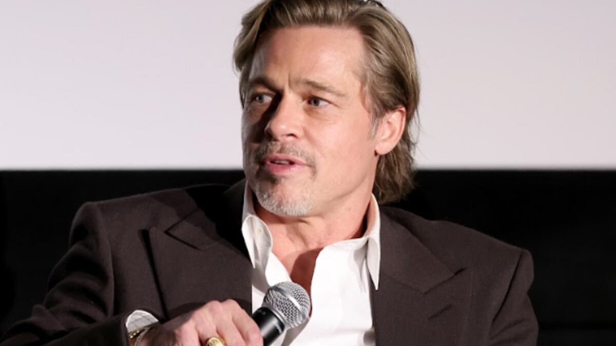 Brad Pitt y George Clooney looks