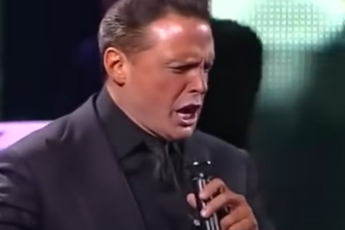 Piloto acusa a Luis Miguel de adeudar casi 6 millones de pesos en vuelos y recibe amenazas