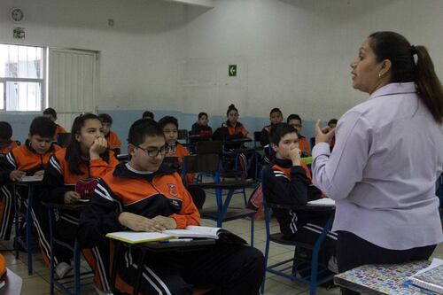 Incluyen masturbación y homosexualidad en libros de secundaria de la SEP
