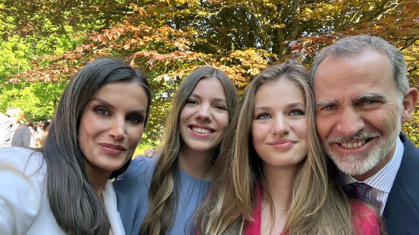 Reina Letizia / princesa Leonor / infanta Sofía / Rey Felipe VI