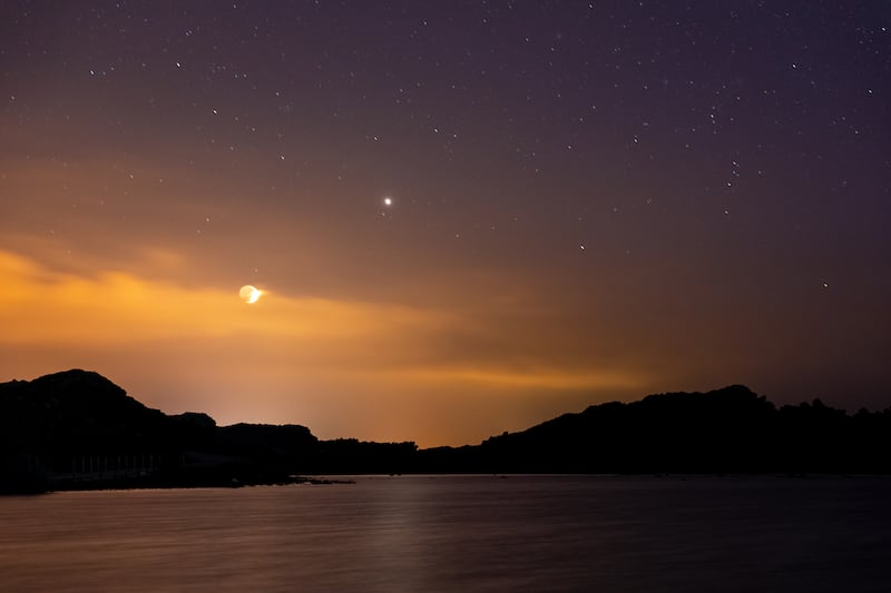 El cielo de mayo sorprende con una espectacular alineación astronómica: cómo verla y cuál es su significado