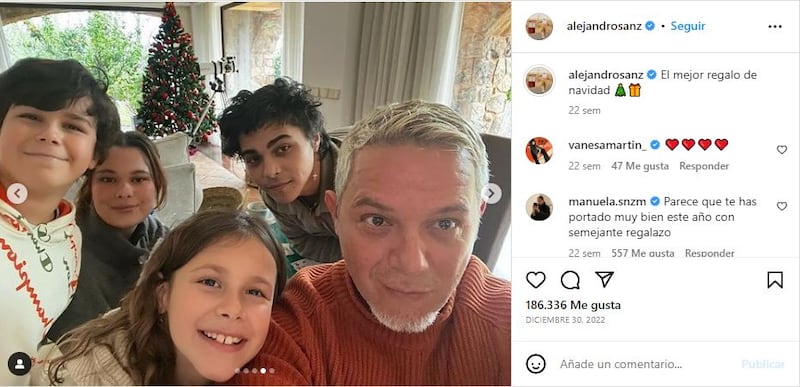 Alejandro Sanz es el orgulloso padre de cuatro hijos